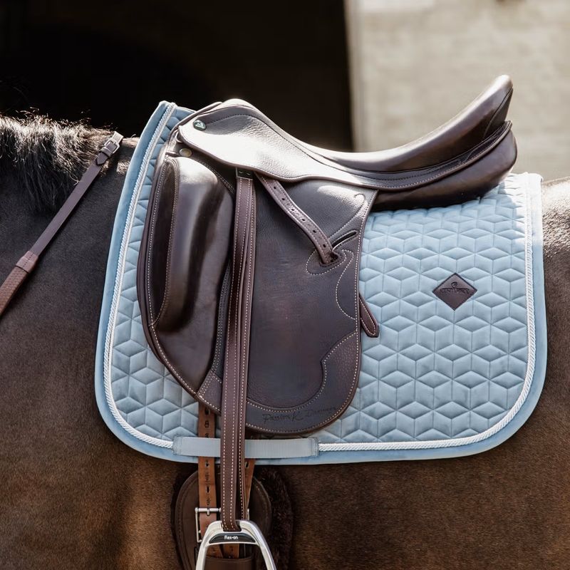 Kentucky Velvet Dressur Schabrak