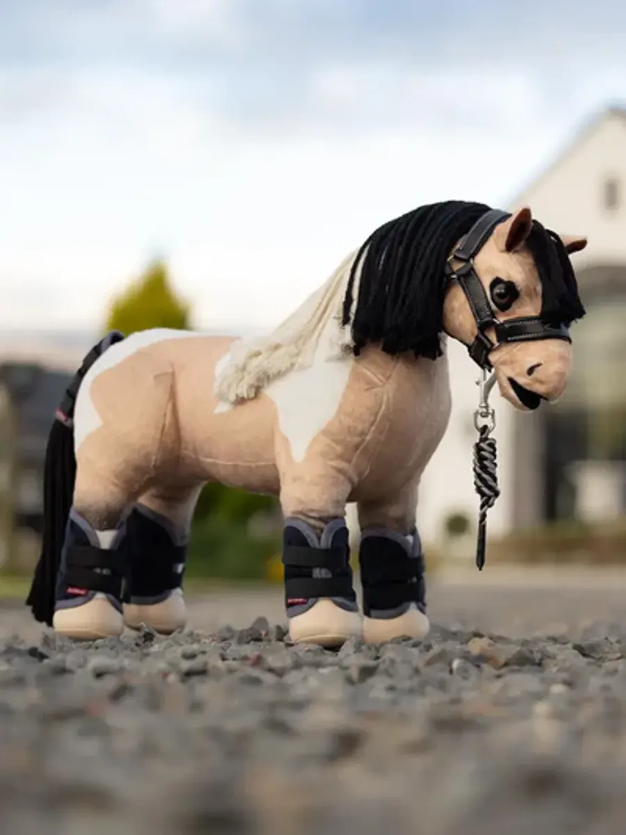 LM Toy Pony Travel Set